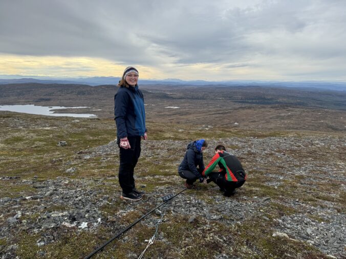 ARKers at the top of LA/ST-122 Samsjøvola.